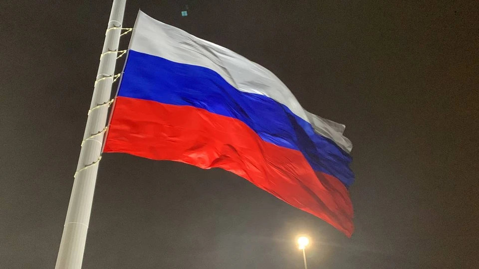 В Красноярске на Николаевской сопке вернули флаг России. Фото: t.me/verhushina