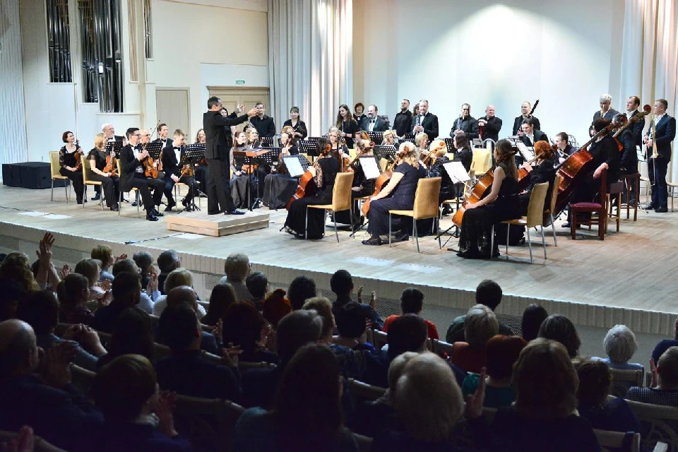 Фестиваль завершится 1 мая концертом виолончелиста Романа Мормыги и пианиста Евгения Стародубцева. Фото: gov-murman.ru/