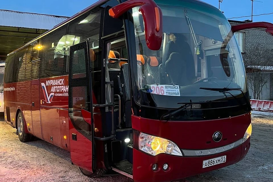 По маршруту Мурманск-Туманный пассажиров будут возить на новом автобусе марки YUTONG 2022 года выпуска. Фото: vk.com/mintrans_51