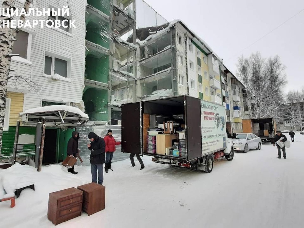 До начала сноса полуразрушенного дома на улице Мира в Нижневартовске  осталось около 3 месяцев - KP.RU