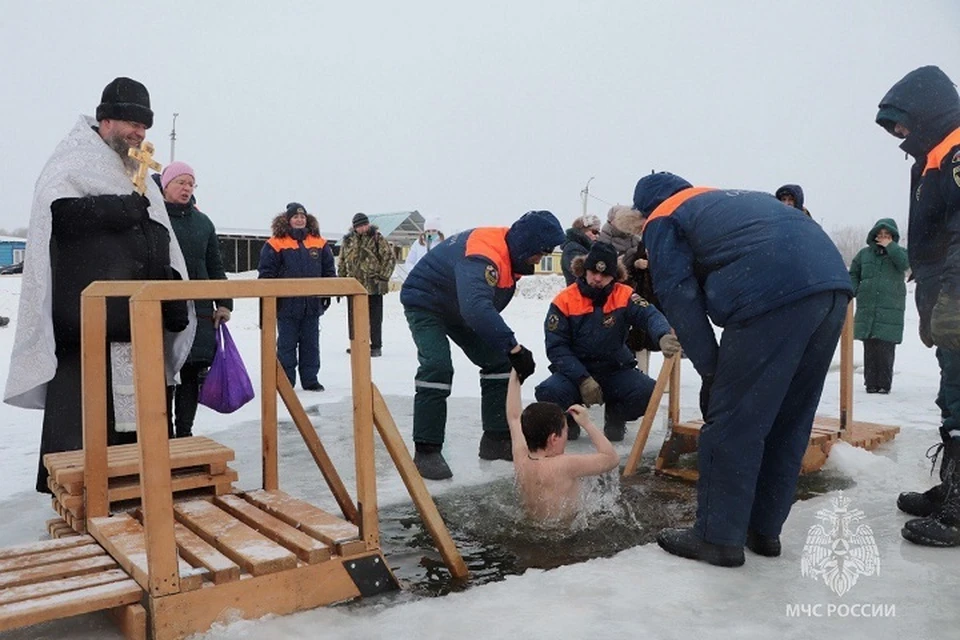 Почти 24 тысячи жителей Хабаровского края поучаствовали в крещенских купаниях