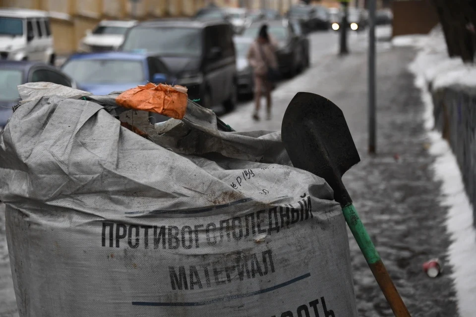 В понедельник гололедицы уже не будет, потому что в Москве пойдет снег