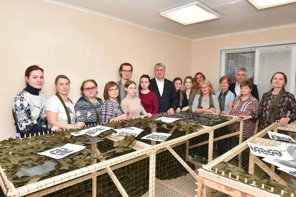 В изготовлении масксетей принимают участие и студенты медицинского колледжа. Фото:@nail_magdeev