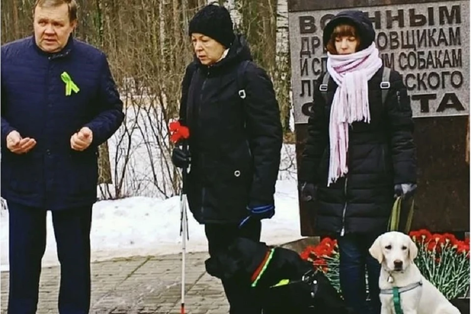 После избиения Виктории Зыряновой (в центре) завели уголовное дело. Фото: vk.com/simargl_dogs