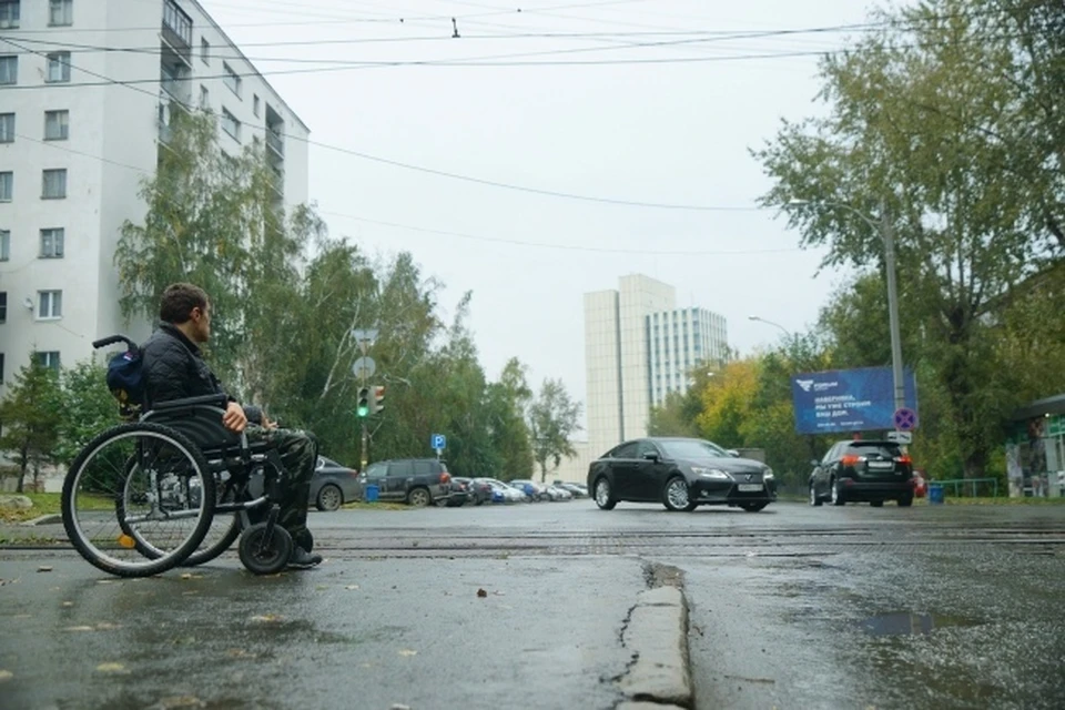 По результатам проверки прокуратуры Ленинского района г. Севастополя водитель автобуса, отказавший в помощи инвалиду, привлечен к ответственности