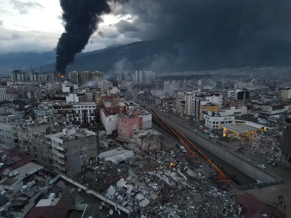 Российские спасатели своими глазами увидели катастрофические последствия землетрясения в Турции