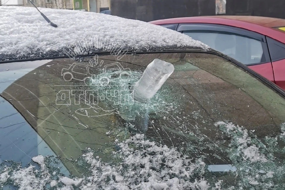 Водителей и пешеходов просят быть осторожнее. Фото: vk.com/murmansk_dtp