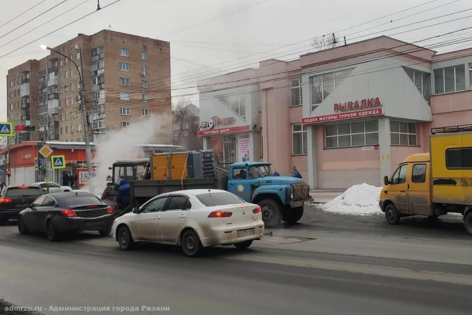 Очередная коммунальная авария в центре Рязани. Без отопления остались десятки домов. Фото: администрация Рязани.