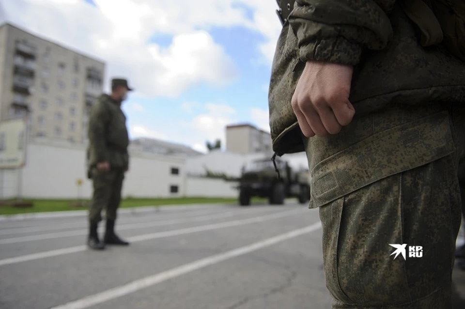 Бойца с контузией доставили в военный госпиталь