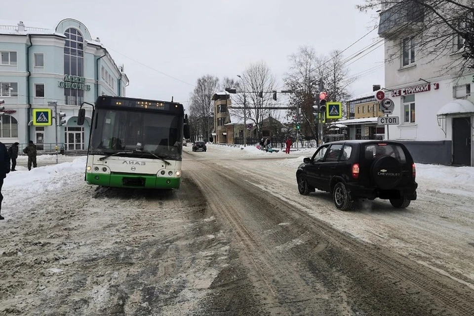 Автобус 12 — расписание на сегодня и на завтра по …