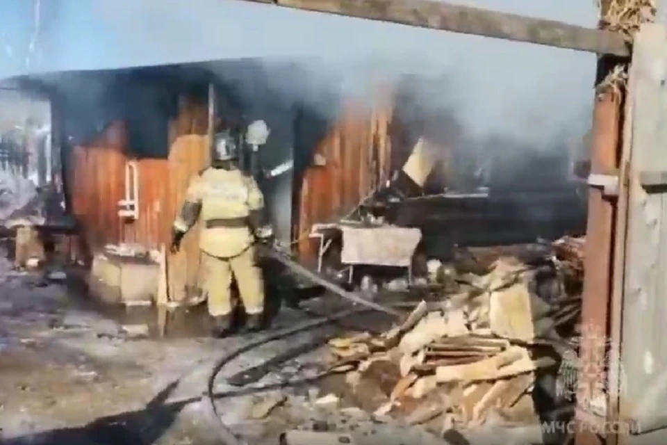Мужчина погиб при пожаре в частном доме в Биробиджане
