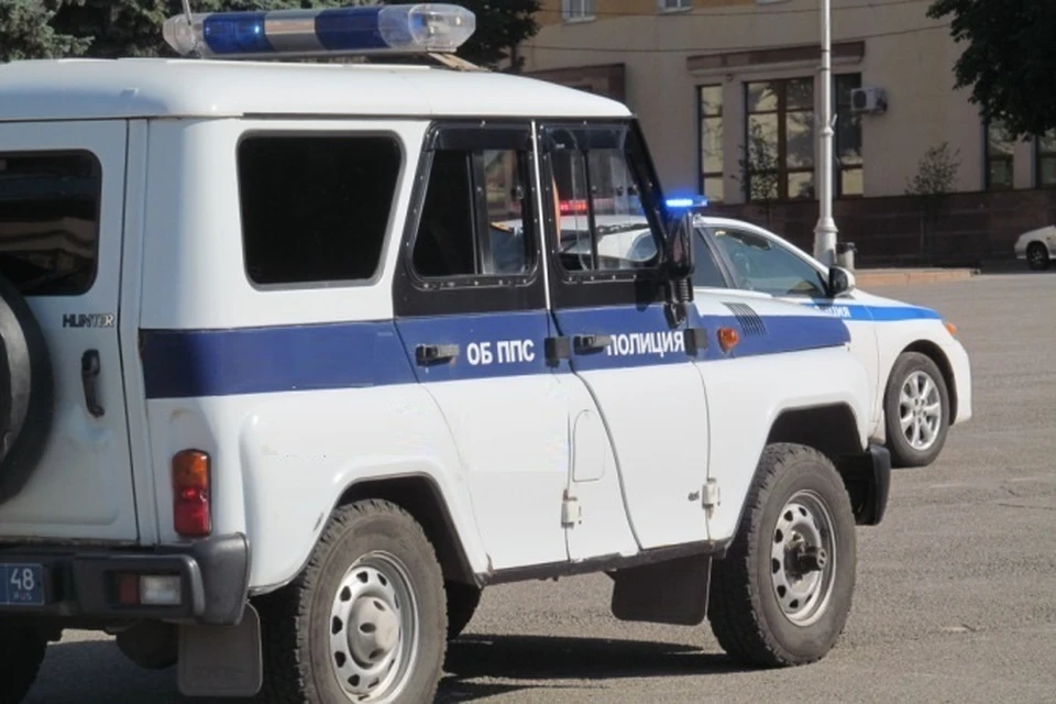 Обоих грабителей задержали.