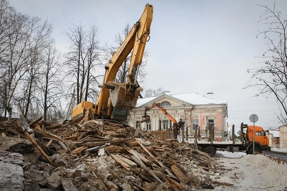 Следственный комитет возбудил уголовное дело по факту сноса исторического здания в Рыбинске.