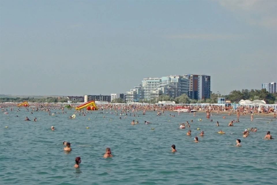 Большинство жителей страны предпочитают черноморские курорты для отдыха.