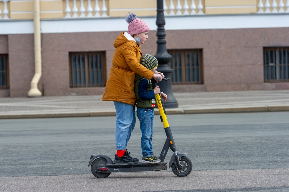 В 2023 году в Петербурге останется 16 запретных зон для езды на электросамокатах.