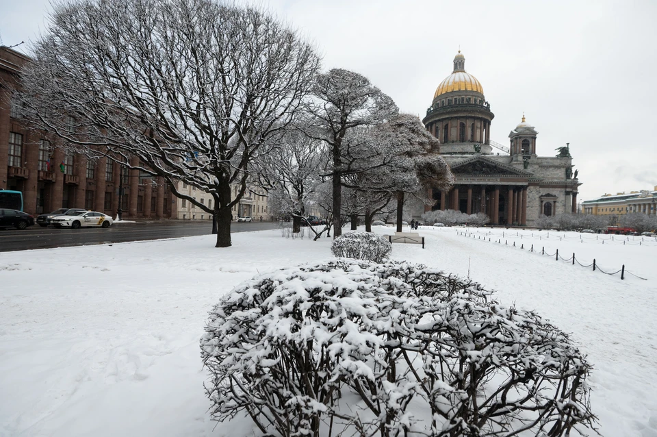 Высота снега в Петербурге превысила 30 см 12 марта впервые с начала зимы