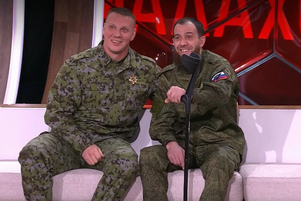 Дмитрий Майер (слева) и Валид Чараев