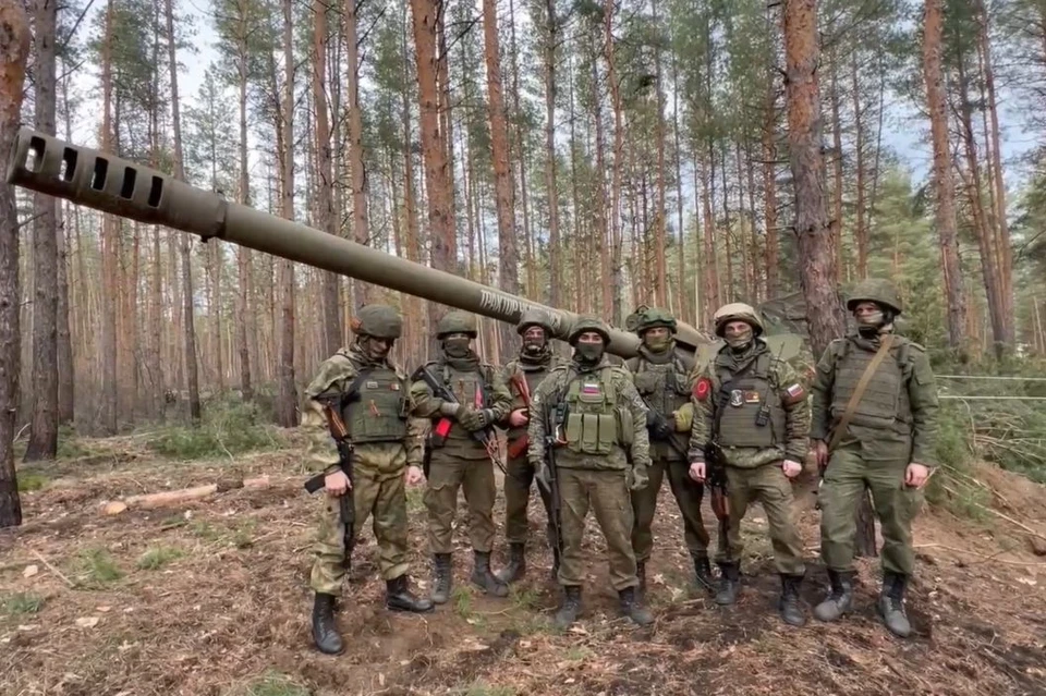 Бойцы говорят, что вернутся с победой. Фото: кадр из видео Минобороны России.