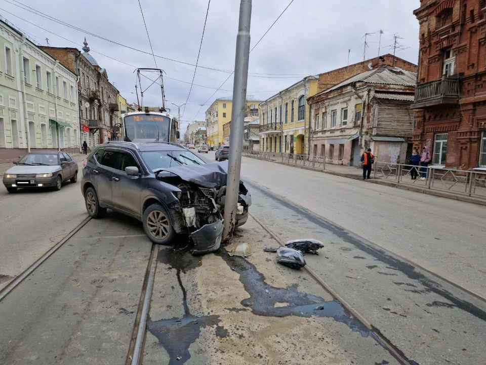 Водитель иномарки не справился с управлением. Фото: ГУ МВД по Самарской области