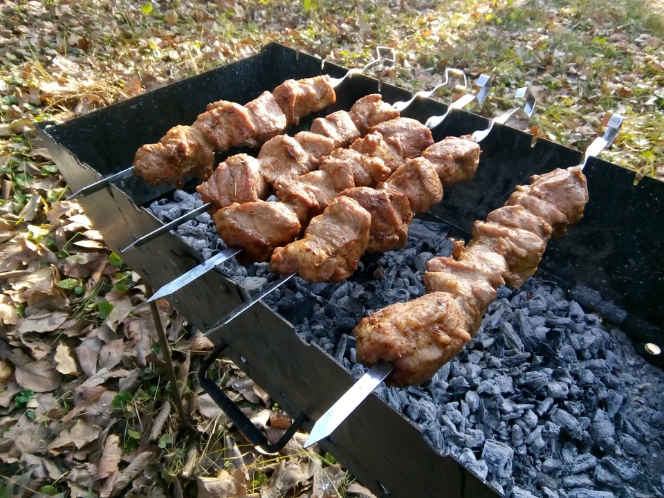 В целом россияне любят мясо больше, чем рыбу.
