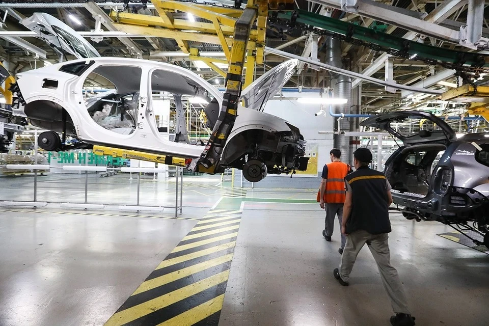 Вместо Renault на заводе будут выпускать автомобили под брендом «Москвич». Фото: Станислав Красильников/ТАСС/архив "КП"