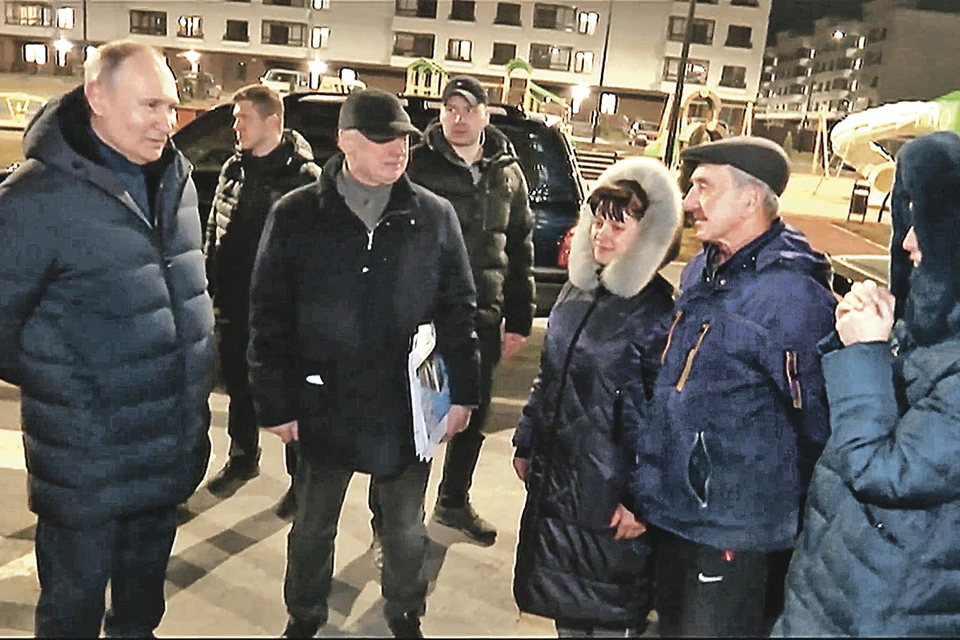 Президент встретился с жителями Мариуполя