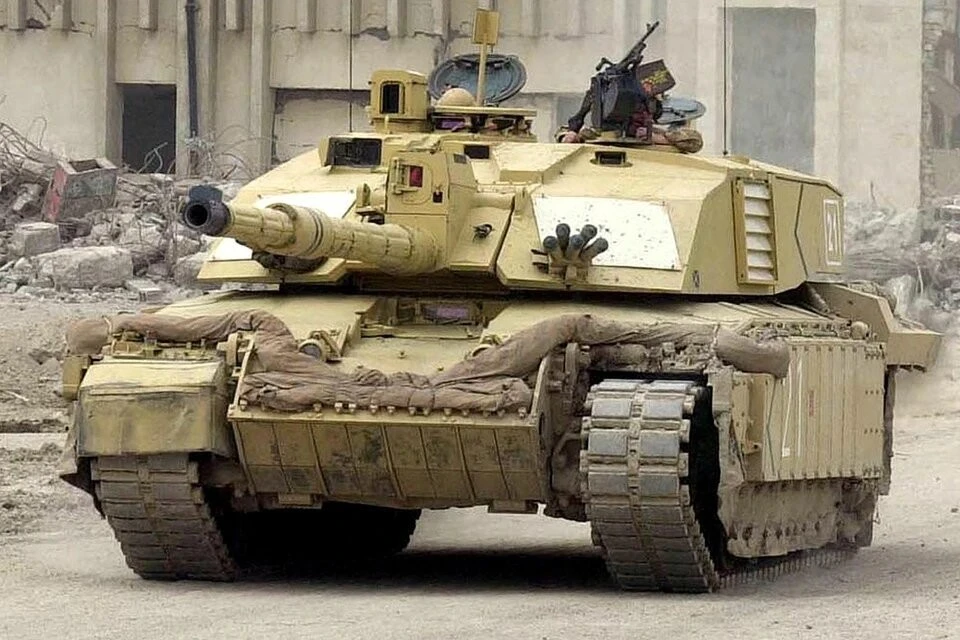 Глава Минобороны Украины заявил, что британские танки Challenger 2 скоро приступят к боевым задачам