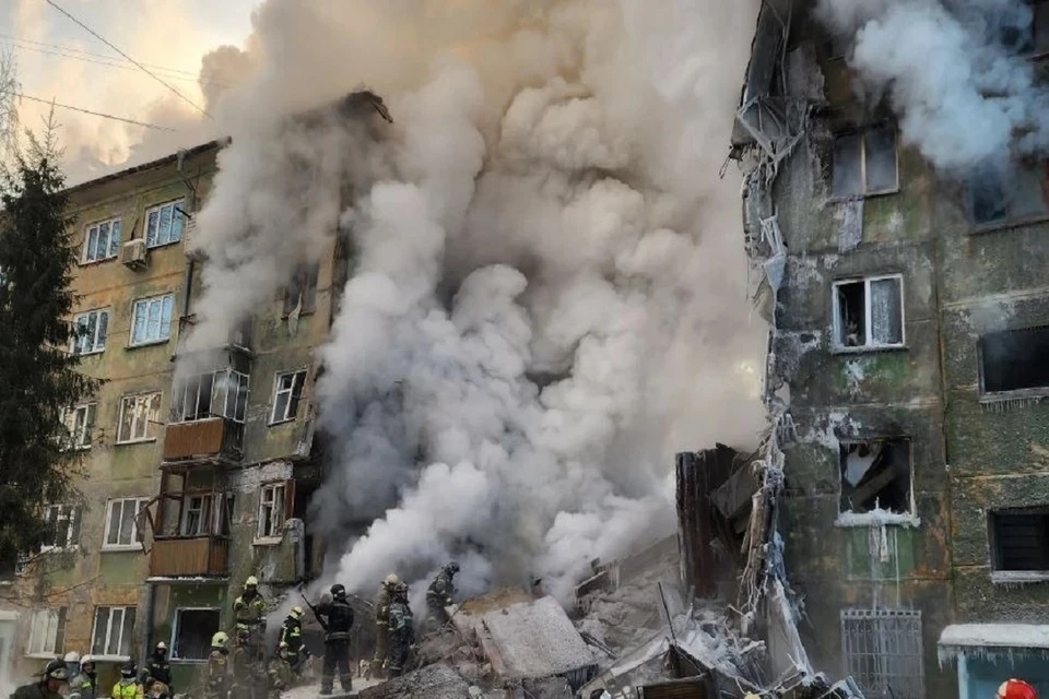 Мэрия Новосибирска поменяет стекла в дома на улице Линейной после взрыва газа в доме №39.