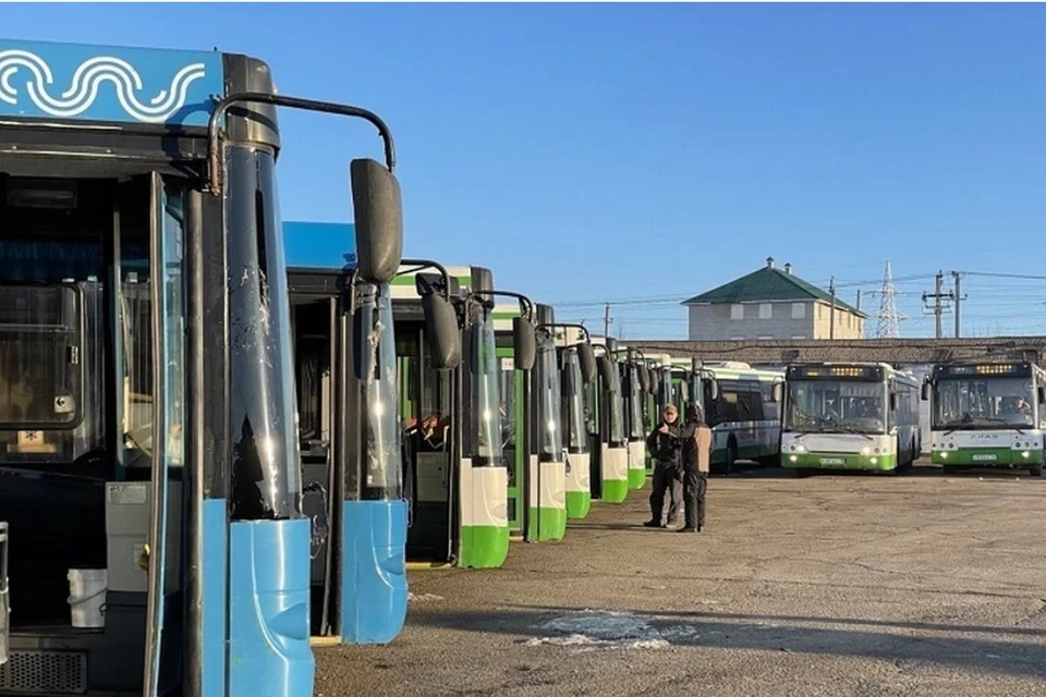 Общая вместимость автобусов должна составлять 105 человек. Фото: пресс-служба мэрии