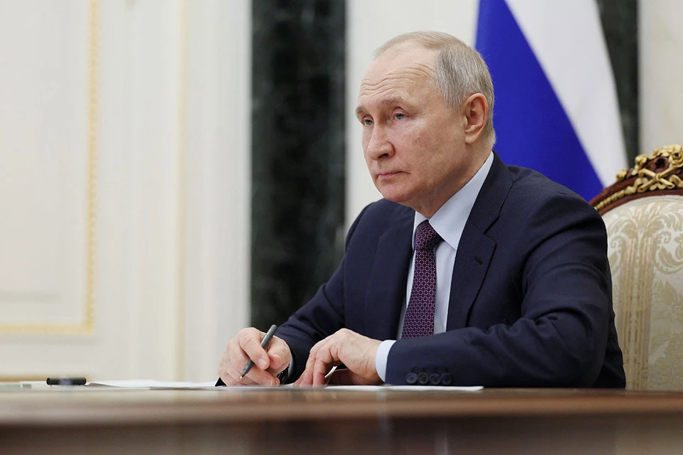 Президент России Владимир Путин подписал указ о новой концепции внешней политики РФ. Подписание документа состоялось в пятницу, 31 марта, в ходе совещания Совета безопасности России.