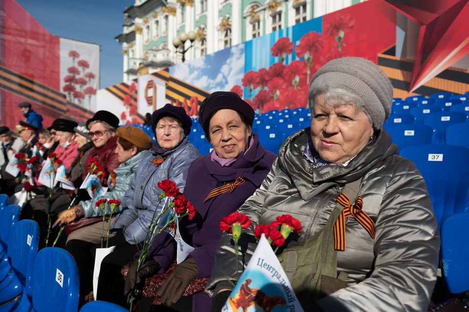 Выплата ветеранам ко Дню Победы в Санкт-Петербурге 2023