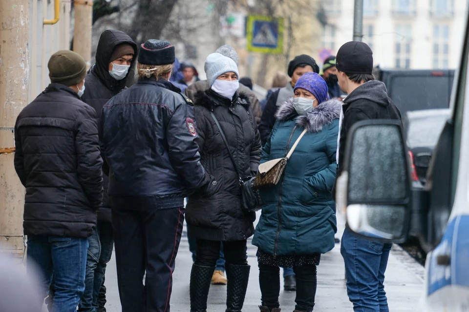 Депутата Петербурга обвинили в создании фальшивых документов для иностранцев.