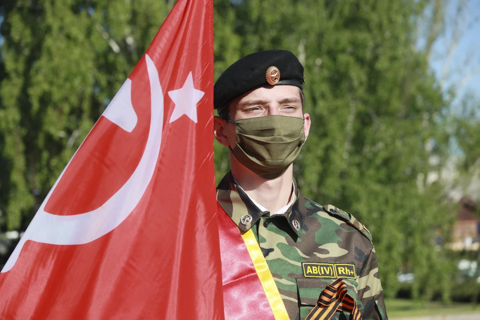 Город украсят панно, флаги и световые композиции