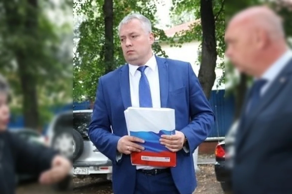 Алексей Полукаров обвиняется в попытке подкупа прокурора и получения крупной взятки от предпринимателя.