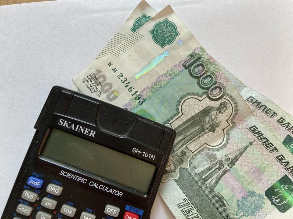 С октября 2018 по декабрь 2020 года коммерческий директор получил от шести граждан подкуп.