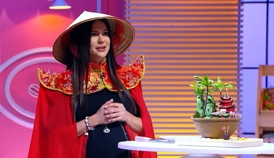 Александра представила свою работу на шоу. Фото: "Пятница!"