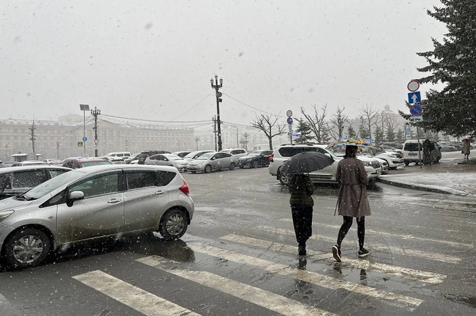 15 апреля хабаровск. Снегопад. Ливень. Снег в апреле. Хабаровск апрель 2023 фото.