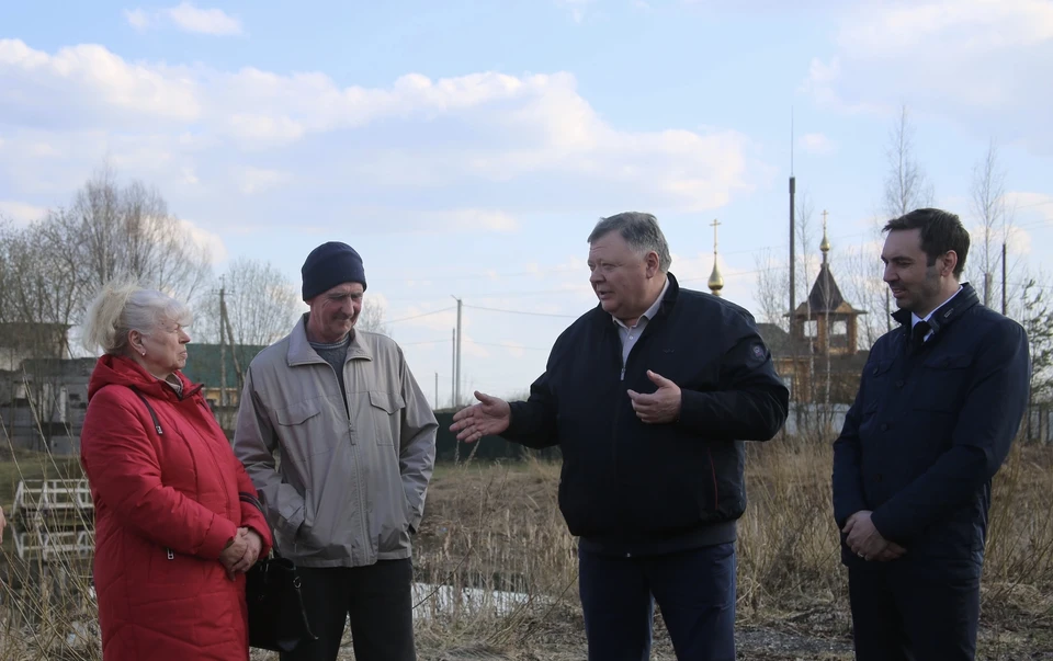 Спикер Думы Твери Евгений Пичуев на встрече с представителями ТОС «Борихино». Фото: ТГД