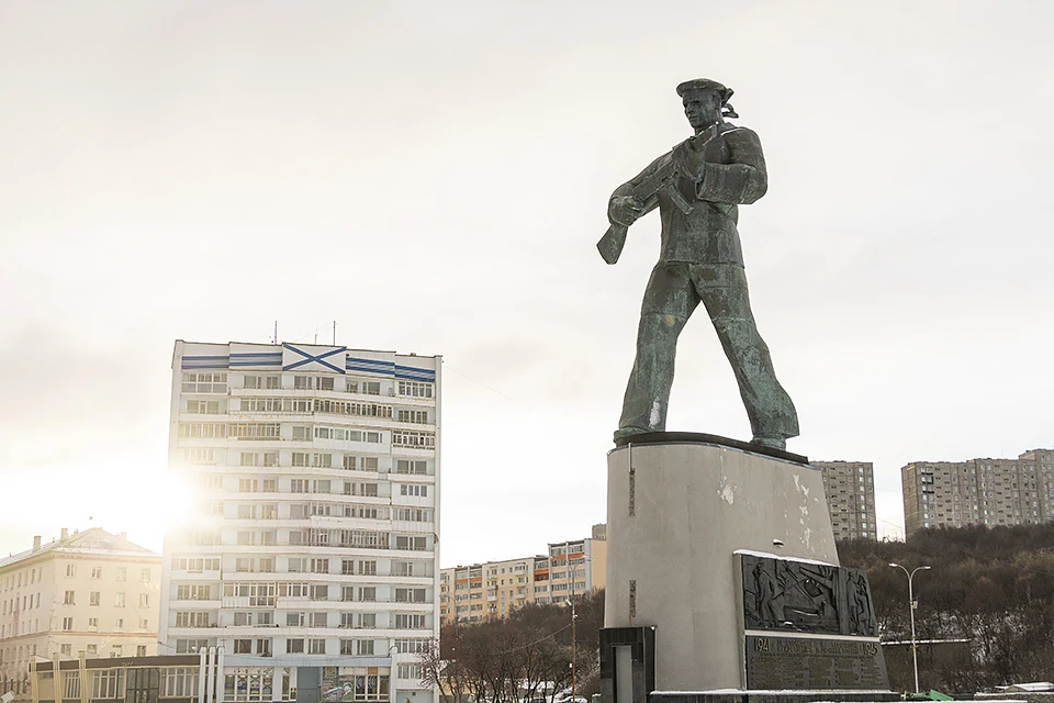 Столица Северного флота - один из самых больших городов Мурманской области, куда попасть могут далеко не все.