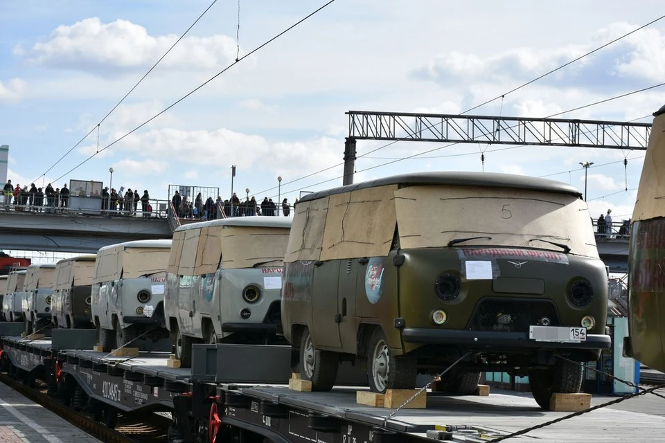 Отправка состоялась в четверг, 13 апреля, с вокзала «Новосибирск-Главный». Фото: Центр патриотического воспитания НСО