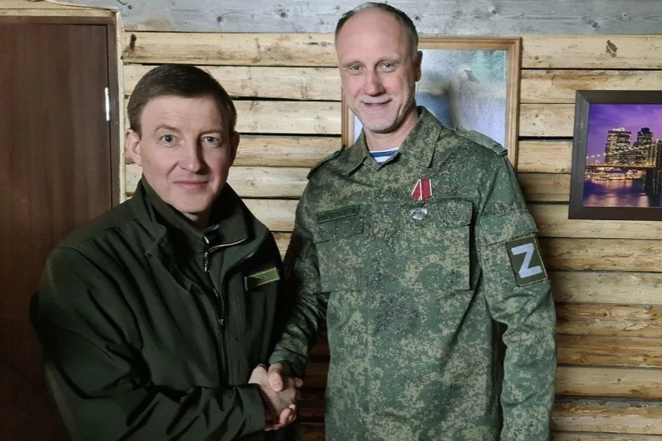 Депутата наградили орденом Мужества. Фото: Олег Голиков