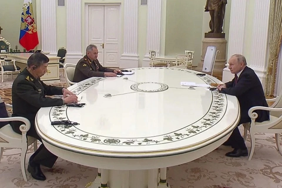 Глава Минобороны Китая встретился с Путиным. Фото: стоп-кадр | видео встречи