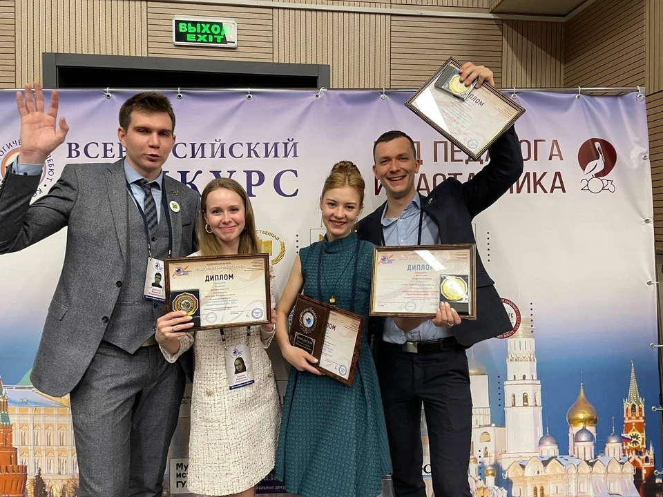 Татьяна Некрасова (на фото – справа).