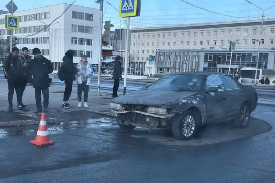Молодой водитель сбил пешехода на переходе в Магадане Фото: УГИБДД по Магаданской области