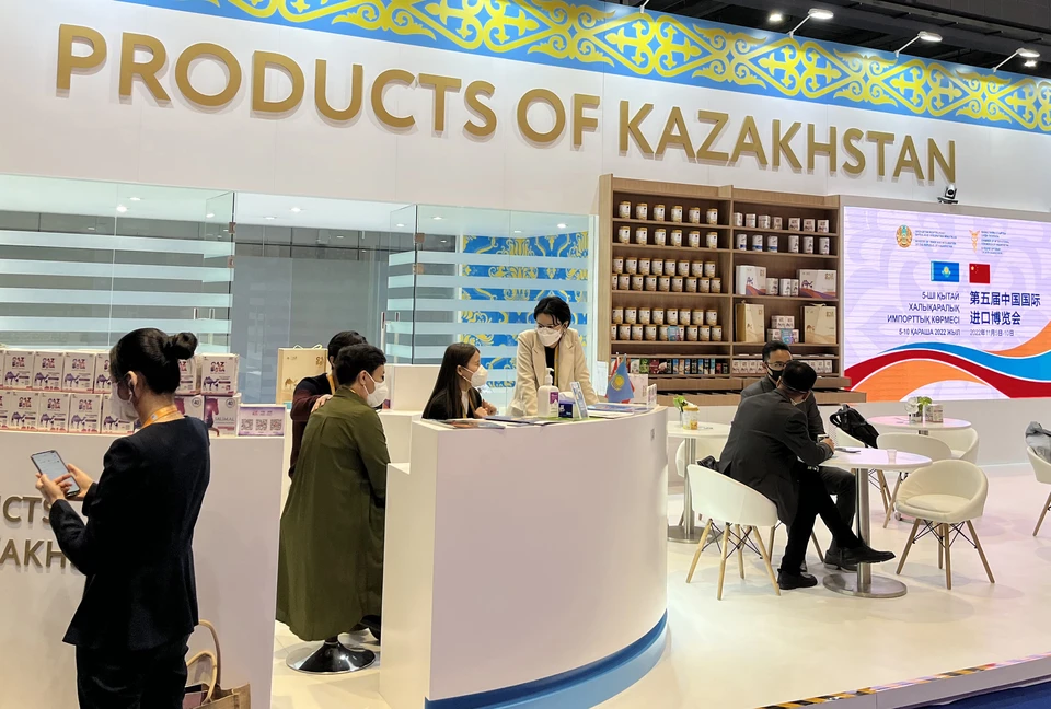 Стенд продукции Казахстана на пятой Китайской международной выставке импортных товаров (CIIE) в Шанхае в ноябре.