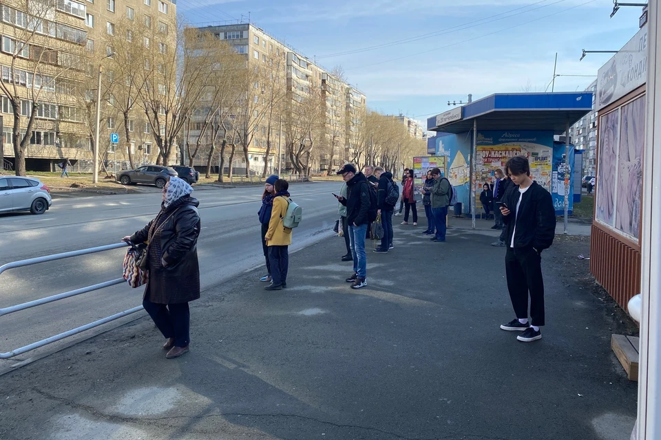 Многие безуспешно прождали маршрутку сегодня утром