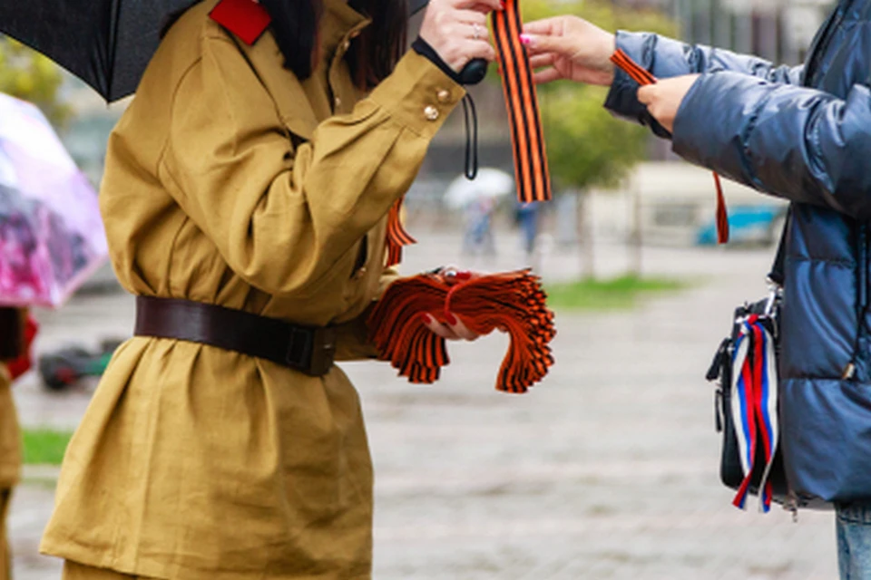 В Липецке начали раздавать Георгиевские ленты в честь Дня Победы