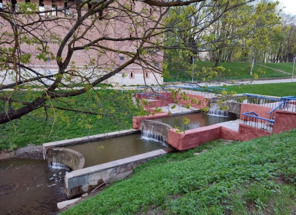 Каскадный водопад вновь заработал в Смоленске. Фото: пресс-служба администрации города.