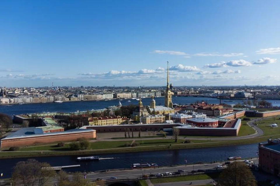 Петербург стал самым популярным городом у туристов на майские праздники