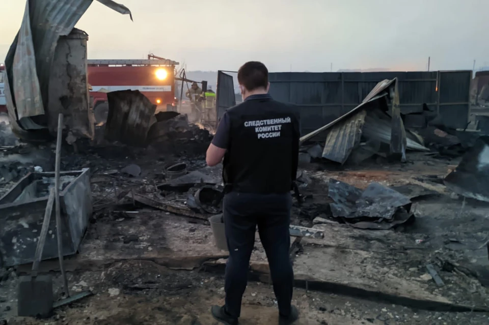 Огнем было уничтожено более 70 строений. Фото: СУ СКР по Курганской области